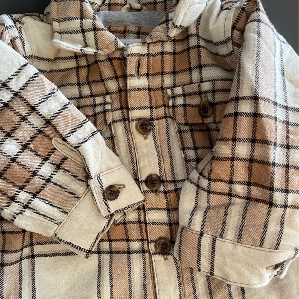 Baby gap shacket - Picture 2 of 2